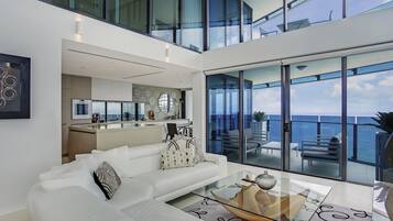 3 bedrooms, minibar, in-room safe, iron/ironing board