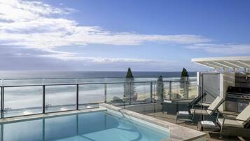 3 bedrooms, minibar, in-room safe, iron/ironing board