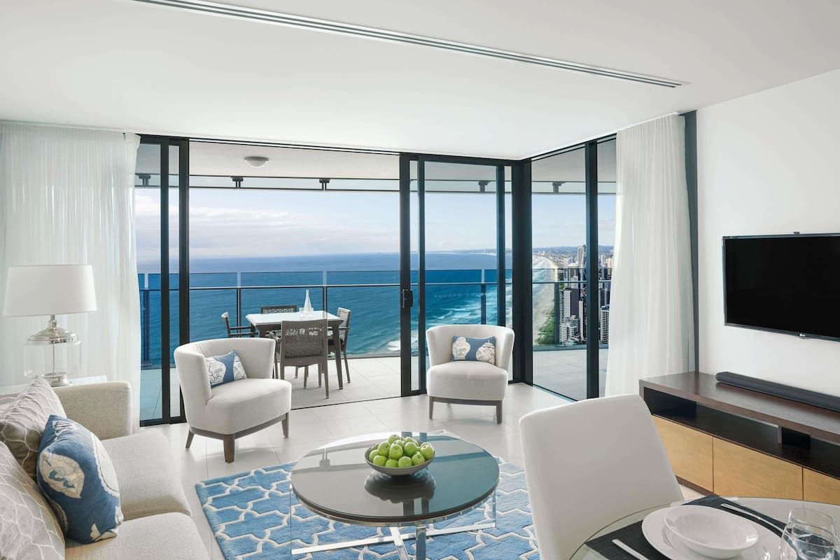 Appartement, 2 chambres (Sky View) | 3 chambres, minibar, coffre-fort, fer et planche Ă repasser