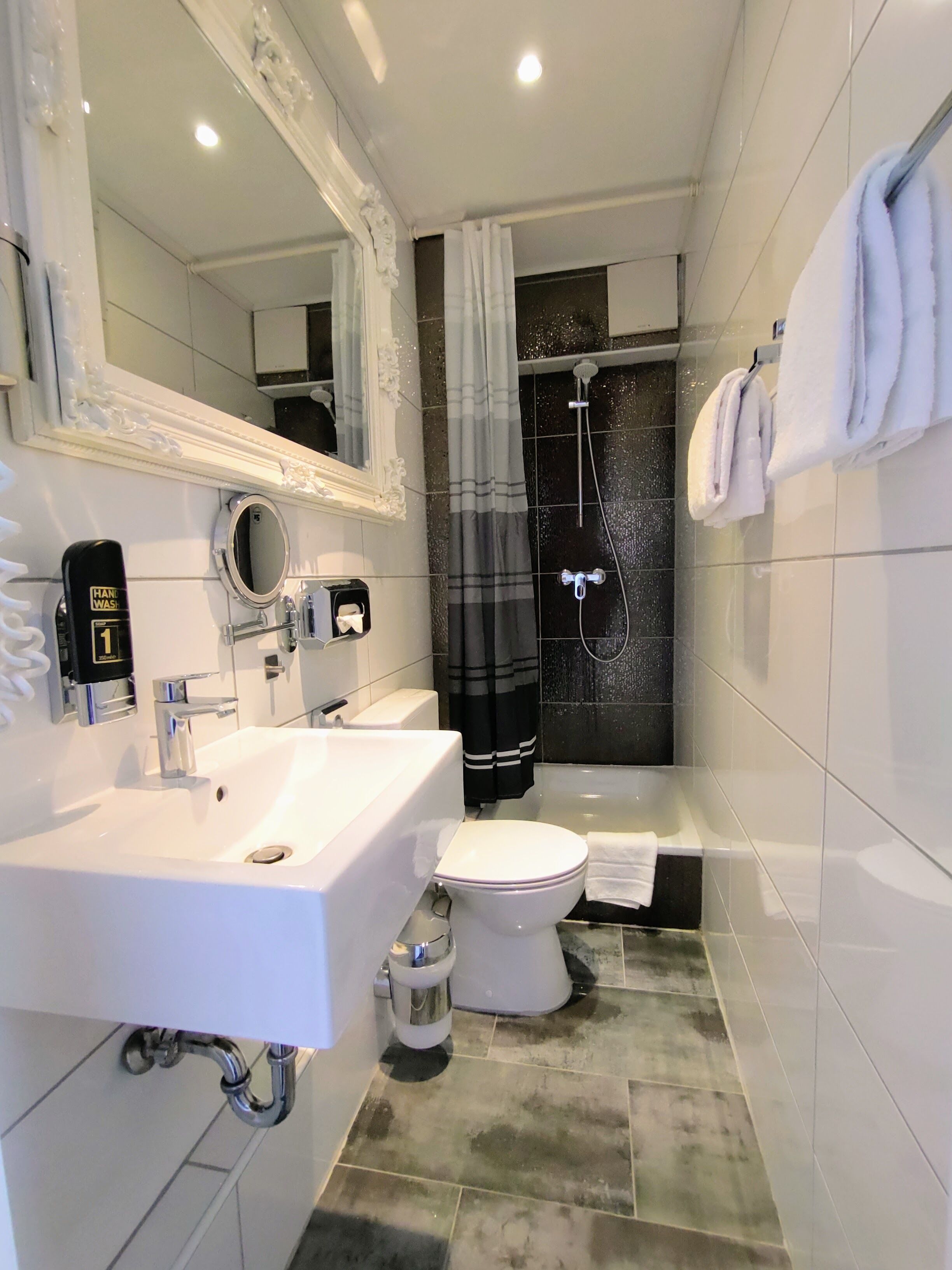 Photo - Hotel Les Nations
