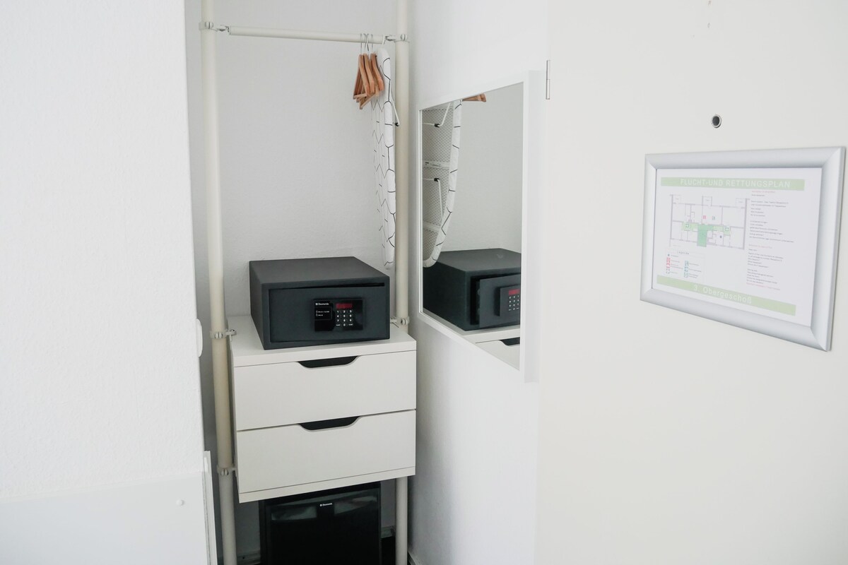 Economy Single Room, Courtyard View