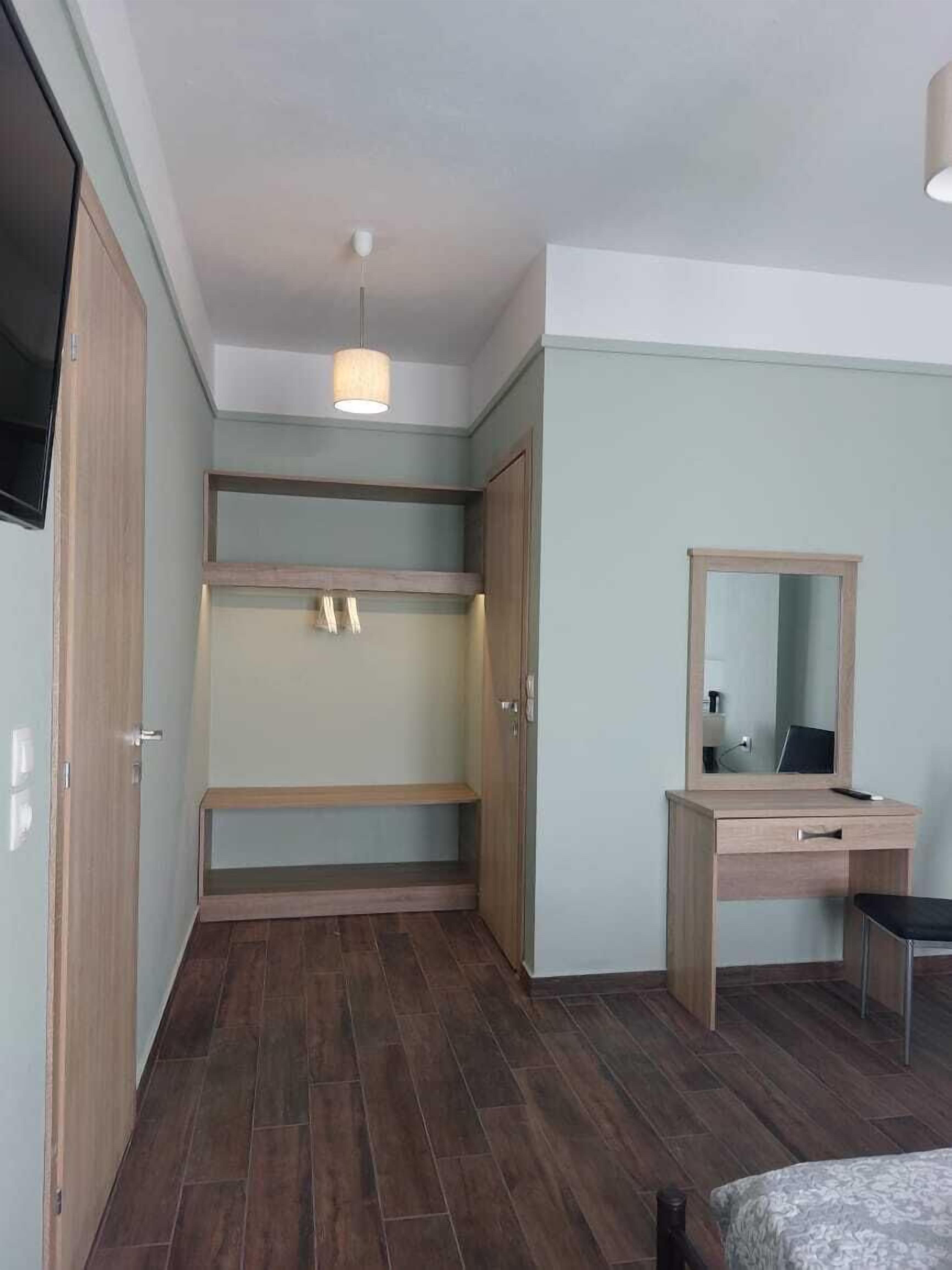 one bedroom apartment for 4 people b | 1 bedroom, blackout curtains, free wifi, bed sheets