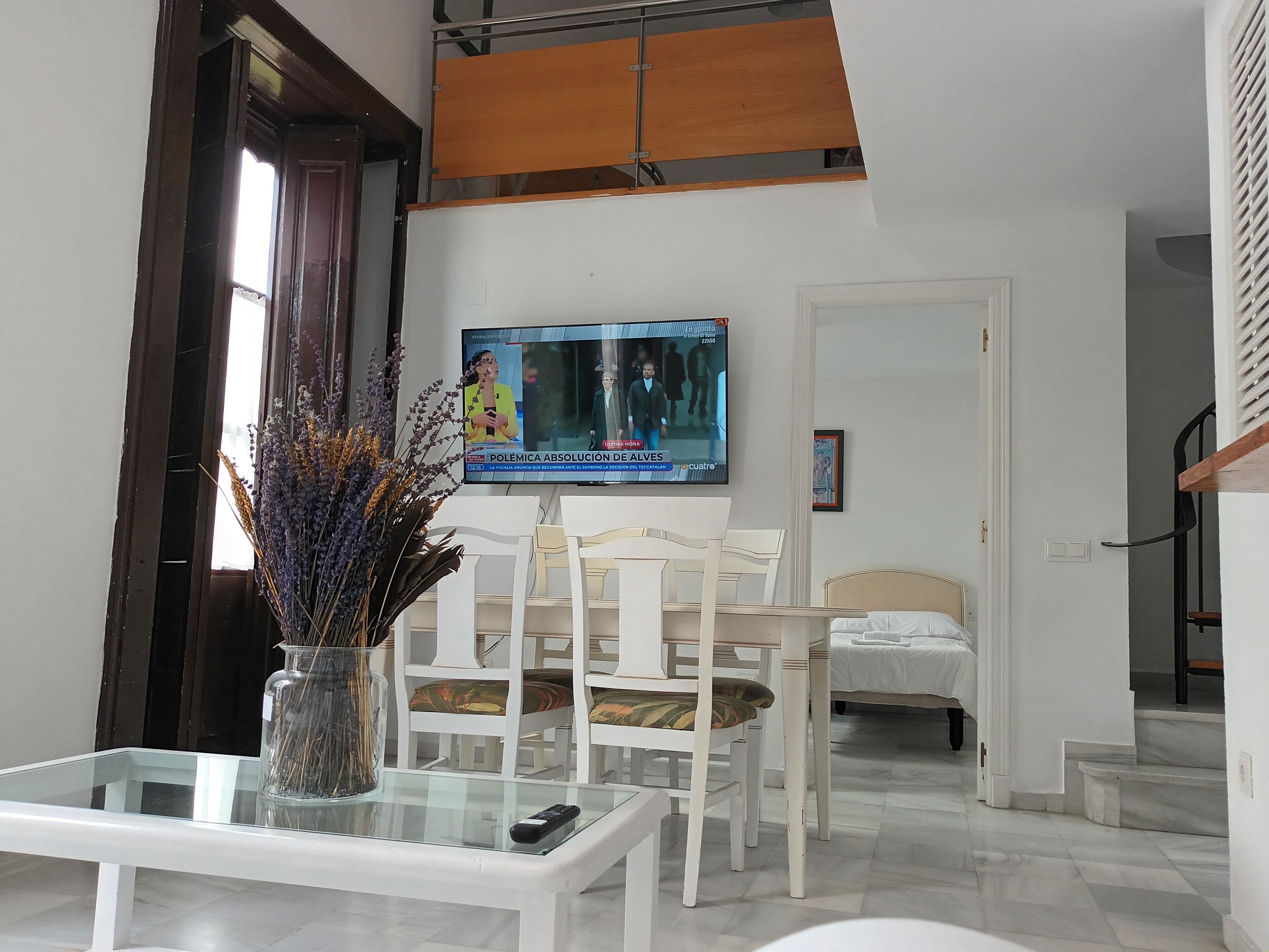 Appartement, 3 slaapkamers | Luxe beddengoed, verduisterende gordijnen, gratis wifi, beddengoed