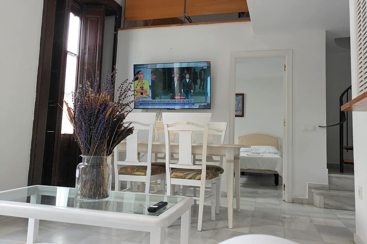 LÀgenhet - 3 sovrum | SÀngtillbehör av högsta kvalitet, mörklÀggningsgardiner och gratis wi-fi