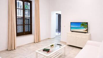Premium bedding, blackout curtains, free WiFi, bed sheets