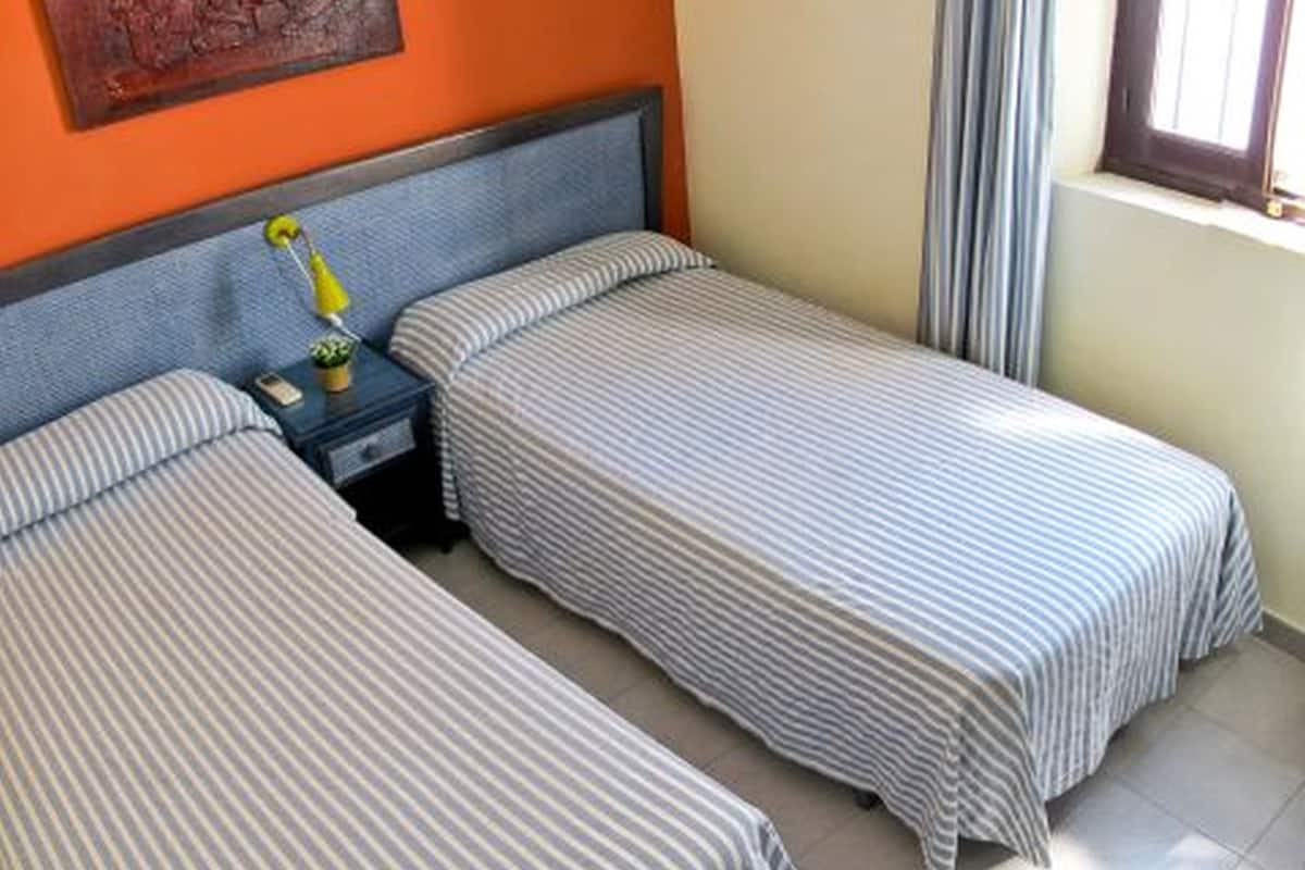 Standaard penthouse, terras | 2 slaapkamers, luxe beddengoed, verduisterende gordijnen, gratis wifi