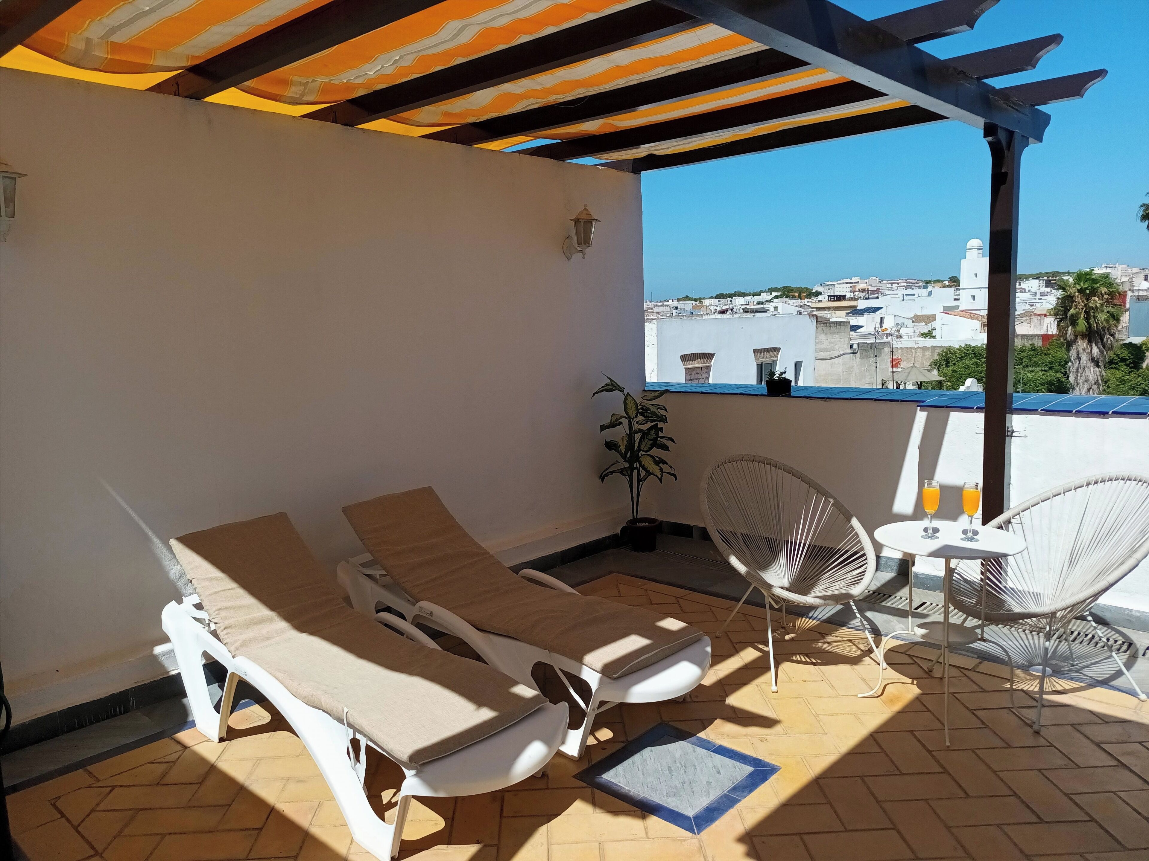 Standaard penthouse, terras | Luxe beddengoed, verduisterende gordijnen, gratis wifi, beddengoed