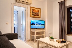 Premium bedding, blackout curtains, free WiFi, bed sheets - Apartamentos Larga 70 (El Puerto de Santa Maria)