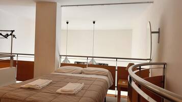 Dúplex Comfort | 2 dormitoris, roba de llit d'alta qualitat i cortines opaques