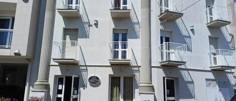 Majoituspaikan julkisivu