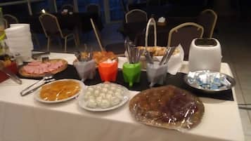 Free daily local cuisine breakfast
