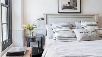 Ropa de cama de alta calidad y minibar