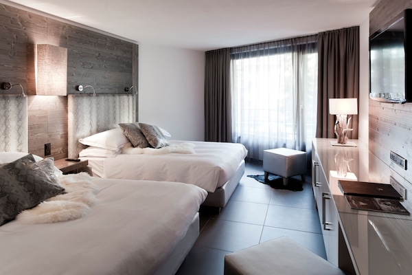 Design Room, Balcony | Premium bedding, down comforters, individually decorated