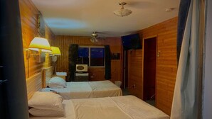 Double Room | Desk, blackout drapes, soundproofing, iron/ironing board (on request) - Hillcrest Motel (Saint John)
