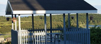Hillcrest Motel