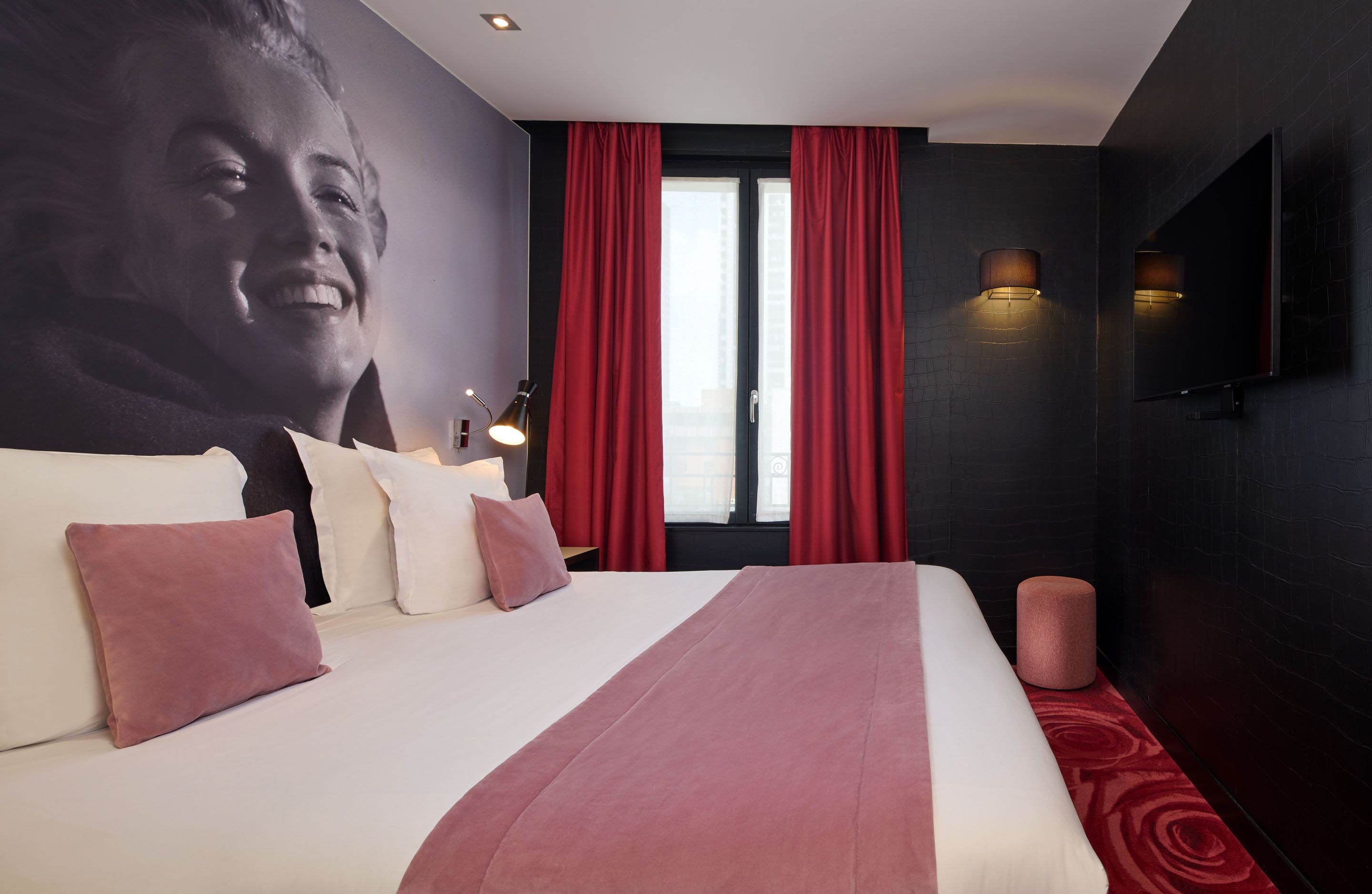classic room | premium bedding, minibar, in-room safe, individually decorated