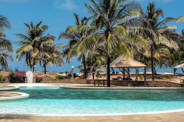 2 outdoor pools, open 7:00 AM to 6:30 PM, sun loungers