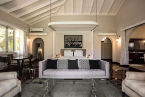 32-英寸液晶电视 （配备卫星频道）、电视