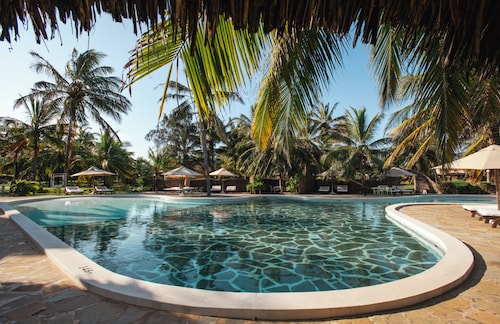 Ocean Beach Resort & Spa