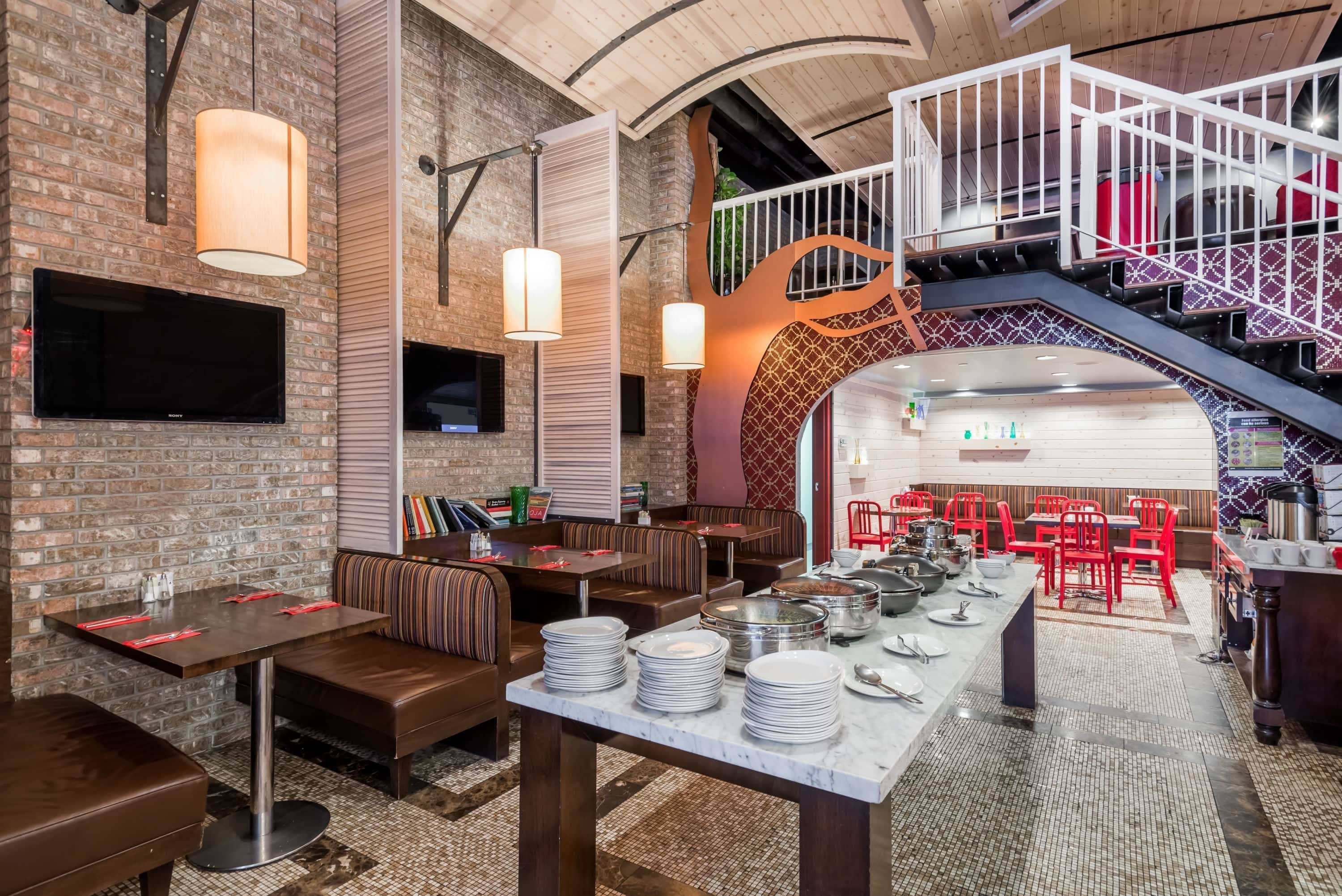 Daily full breakfast (USD 20.00 per person)