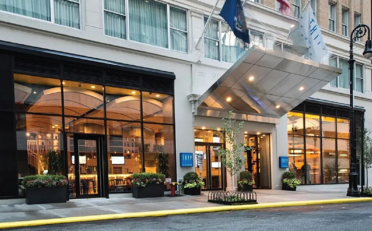 TRYP by Wyndham Times Square