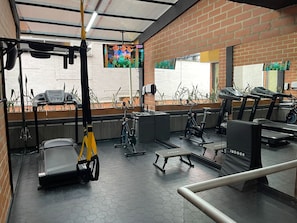 Gym - Aparta Suites Torre Poblado (Medellín)