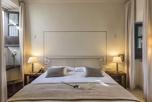 Habitació doble superior | Llençols de cotó egipci, cobrellits i matalassos d'escuma viscoelàstica