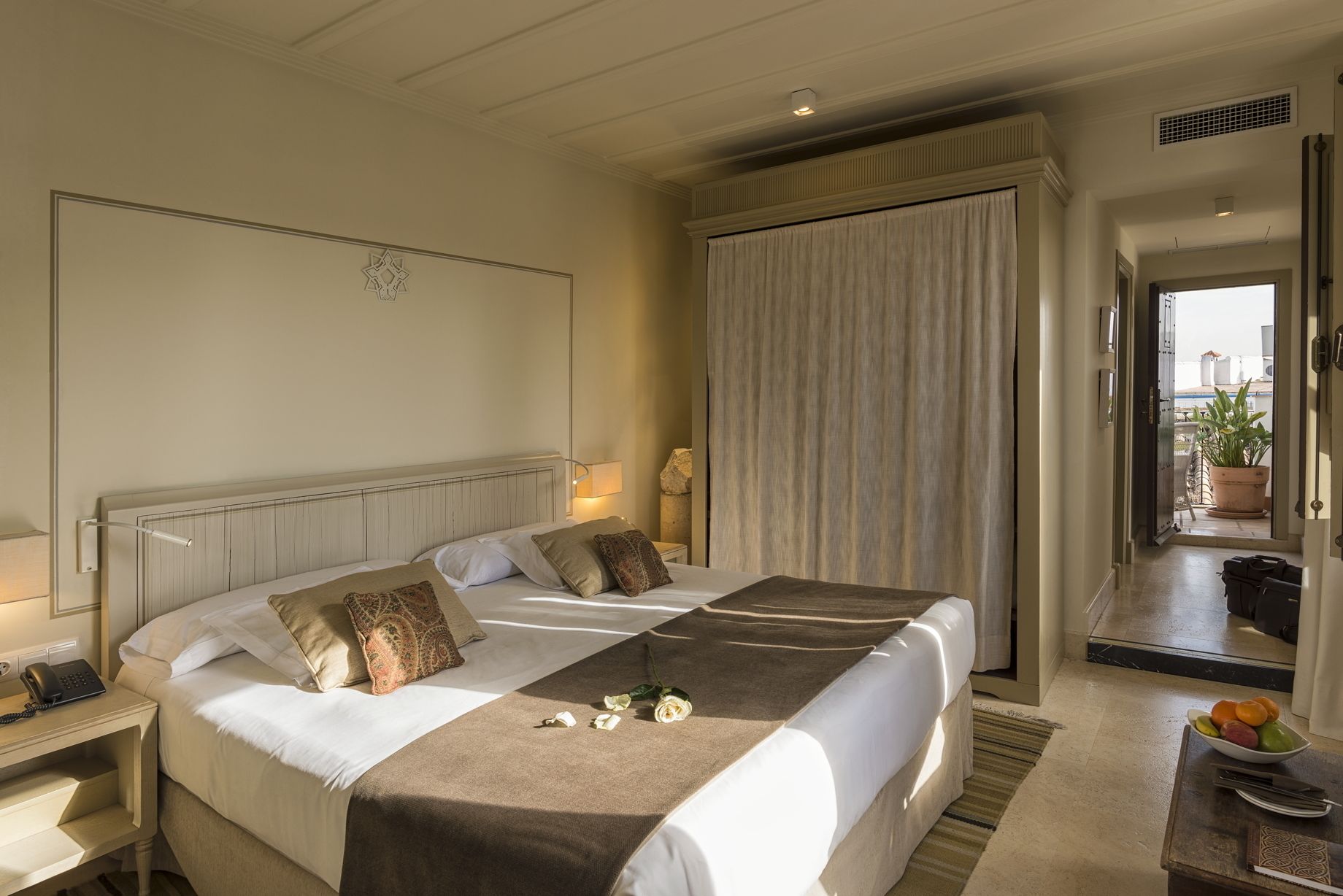 Junior Suite, 1 Queen Bed, Terrace | Egyptian cotton sheets, hypo-allergenic bedding, down comforters