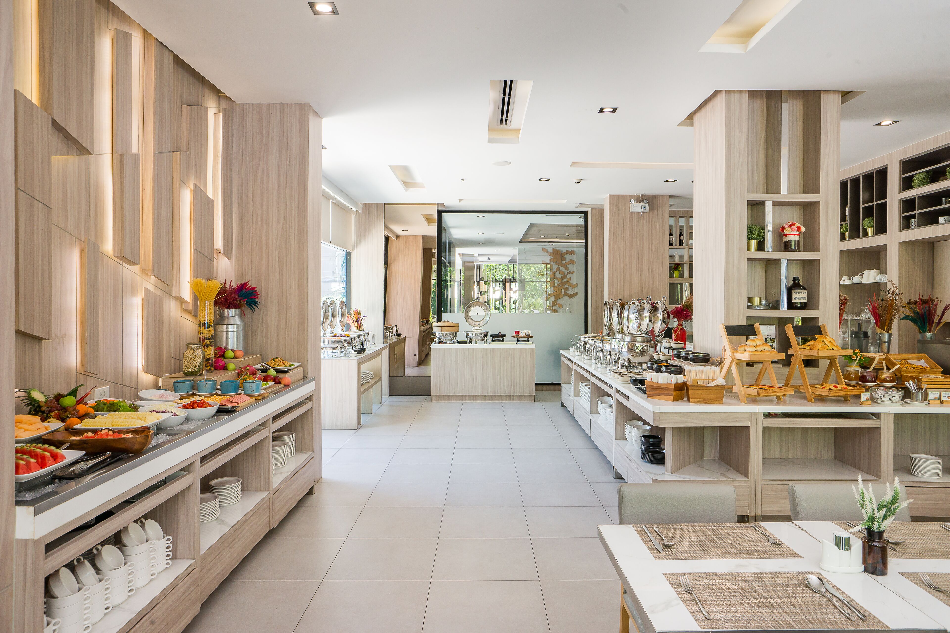 daily buffet breakfast (thb 250 per person)