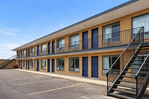 Exterior -  Inn On Pim (Sault Ste. Marie)