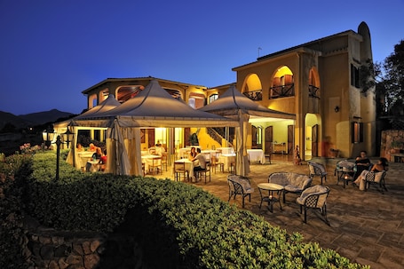 Exterior. Hotel Genna e Masoni