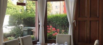 Canadale Guest House