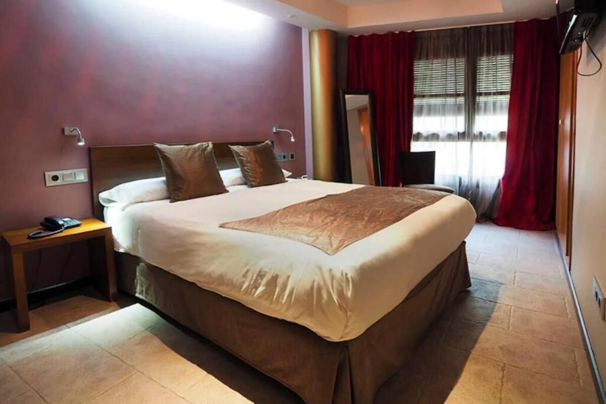 In-room safe, soundproofing, rollaway beds (surcharge), WiFi (free)