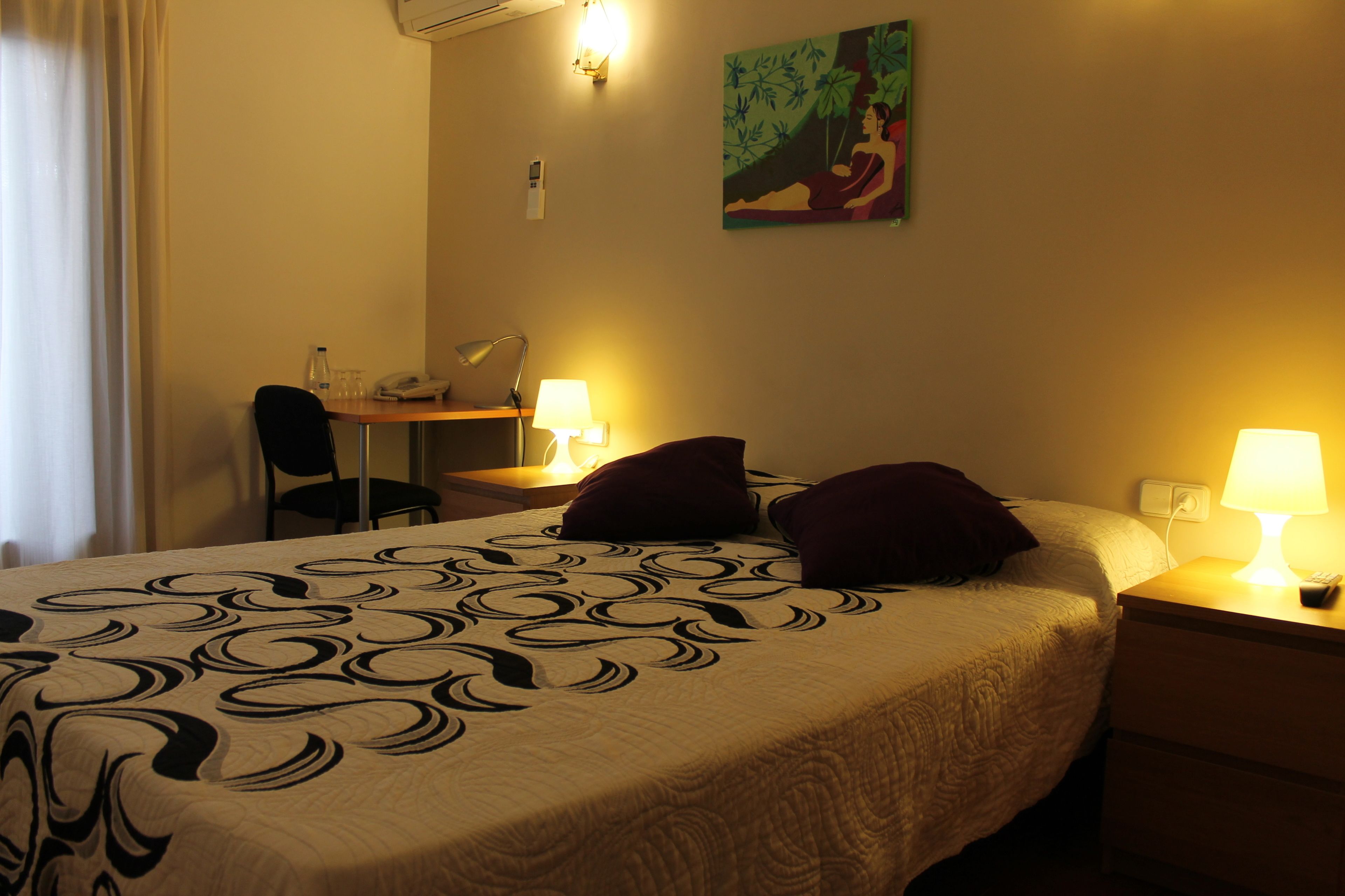 double room | 1 bedroom, memory-foam beds, individually furnished, desk