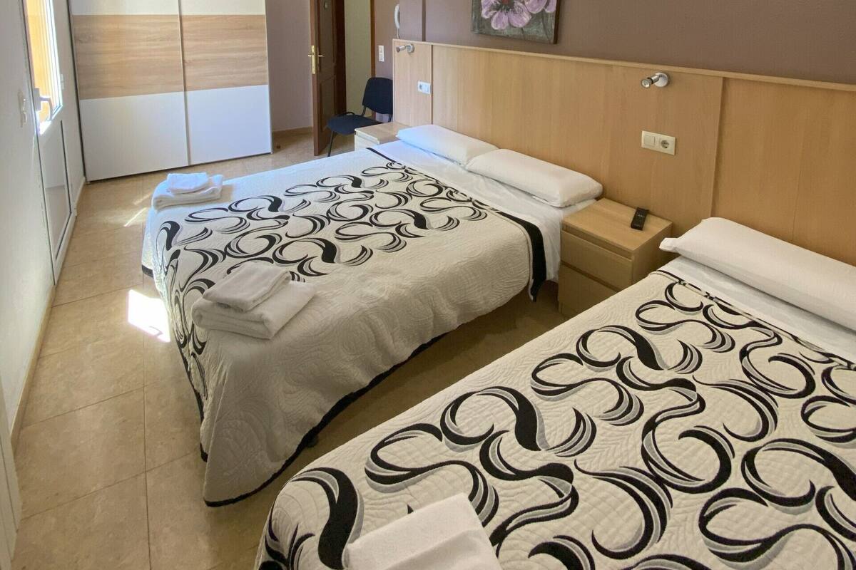 Family Room, 2 Bedrooms | 1 bedroom, memory foam beds, desk, laptop workspace
