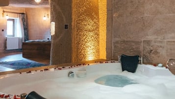 1 habitación, colchones con pillow-top y escritorio