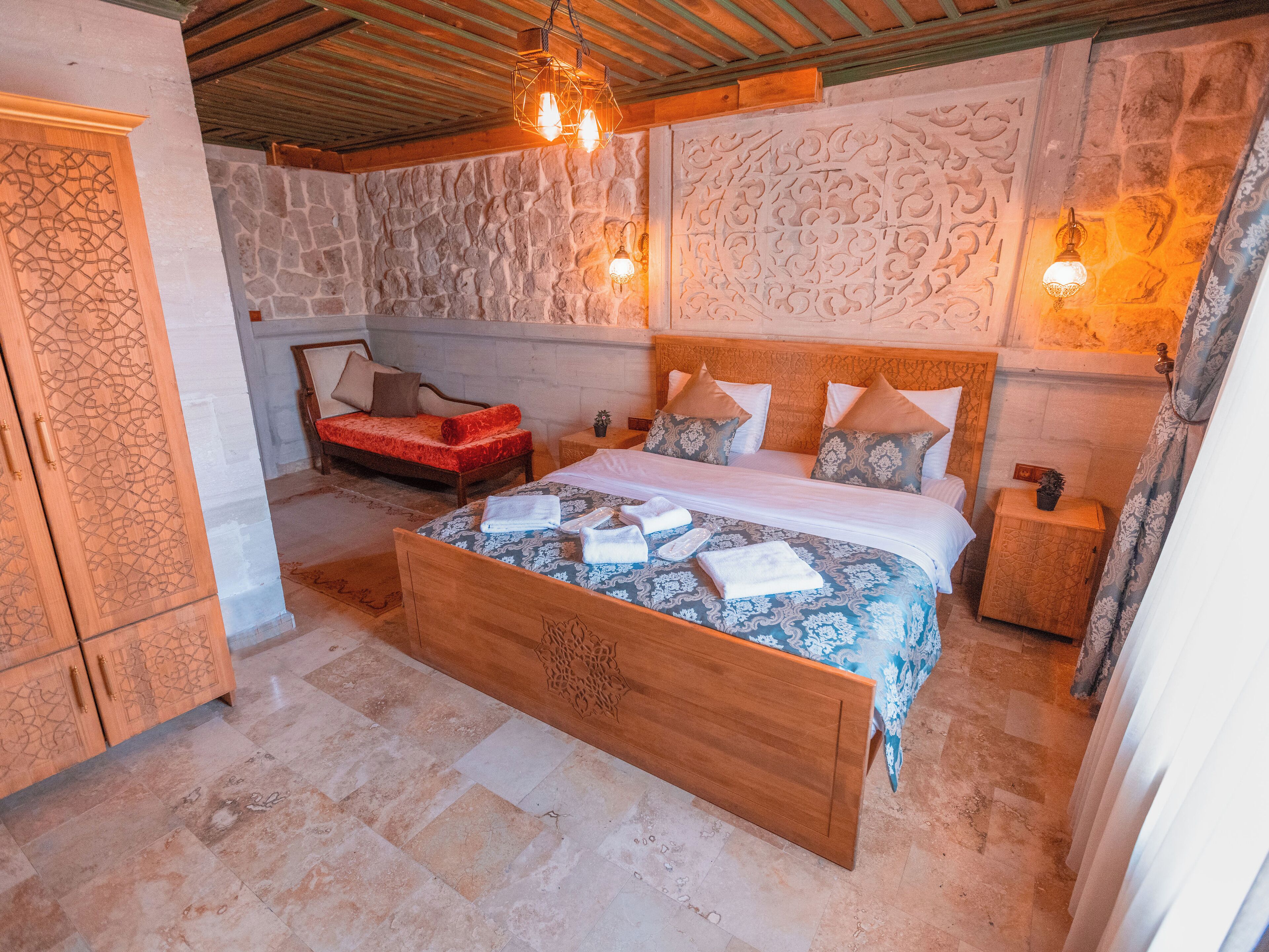 tas oda | 1 bedroom, pillow-top beds, desk, soundproofing