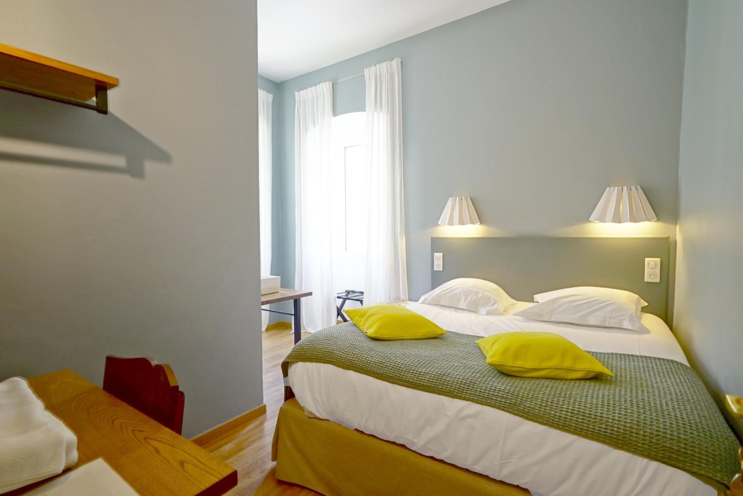 premium bedding, individually decorated, individually furnished, desk