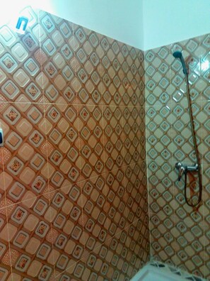Free toiletries, towels - Kasbah El Mehdaoui (Idelsane)