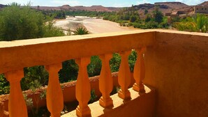Mountain view - Kasbah El Mehdaoui (Idelsane)