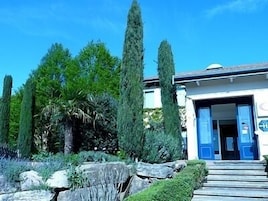 Fachada de la propiedad