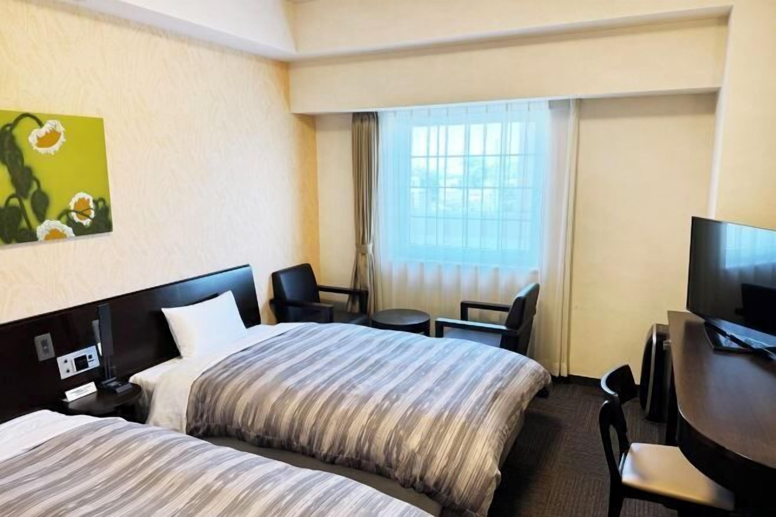 Desk, free WiFi, bed sheets