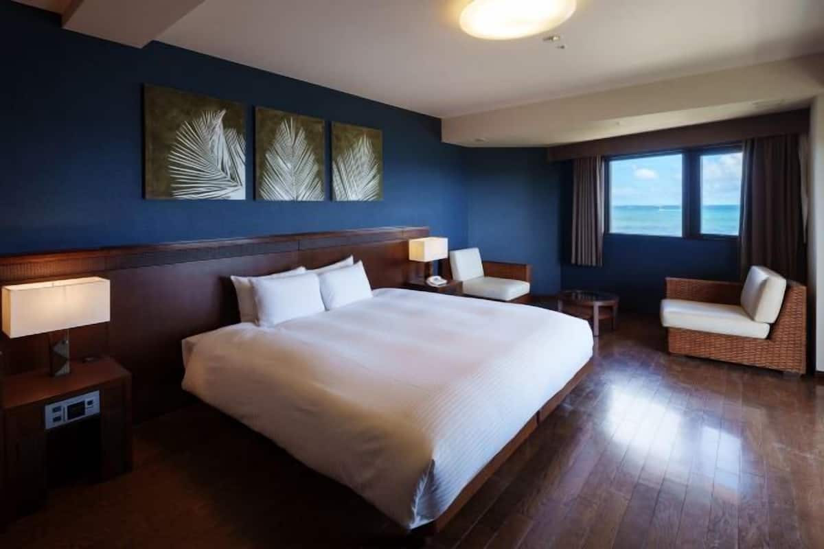 In-room safe, desk, iron/ironing board, free WiFi