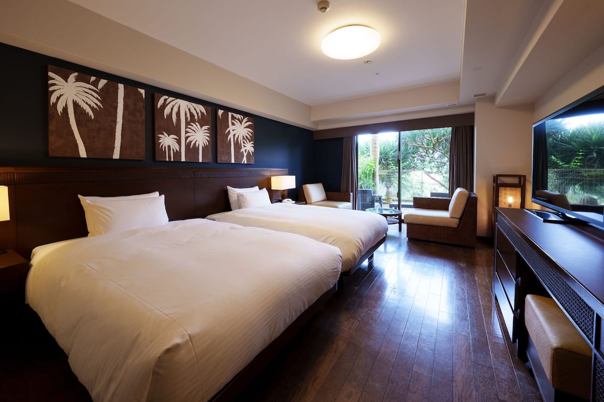 garden view twin room (ocean's wing building) | in-room safe, desk, iron/ironing board, free wifi