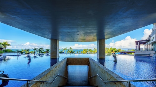 Grandvrio Resort Ishigakijima