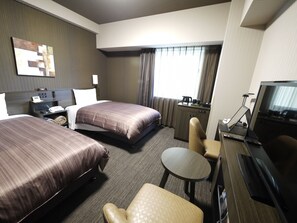 Desk, free WiFi, bed sheets - Hotel Route - Inn Chitose Ekimae (Chitose)