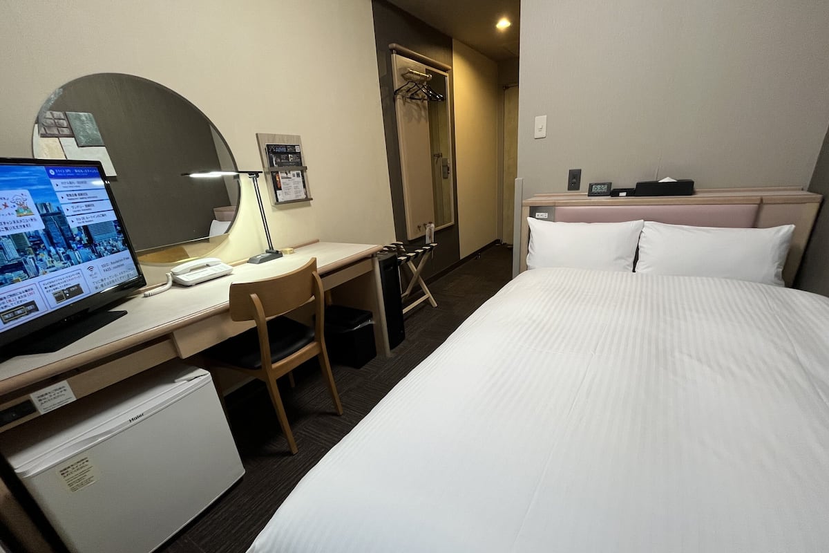 客房內保險箱、免費無線上網、床單