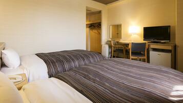 Blackout drapes, iron/ironing board, free WiFi, bed sheets