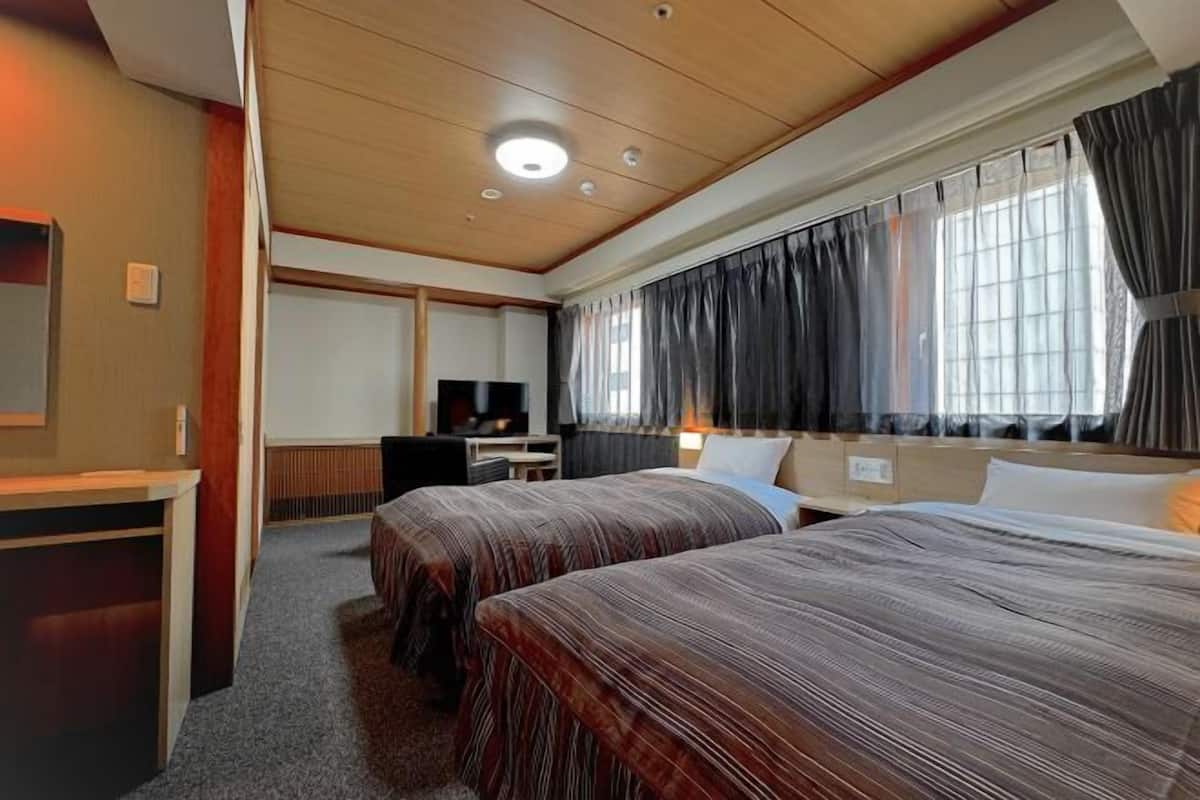 1 bedroom, blackout curtains, iron/ironing board, free WiFi