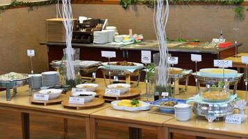 Daily buffet breakfast for a fee